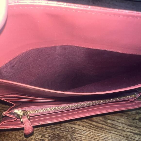 Miu Miu - Continental Wallet - Croc Embossed- Pink - Picture 8 of 12